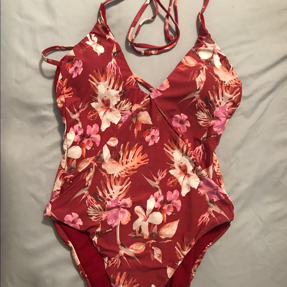 One piece swimsuit